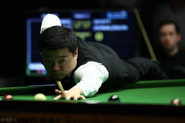 机敏前插破门，当选全场最佳，芒特越踢越好了，继续加油！